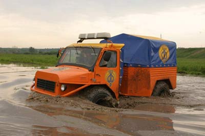 Преодоление водной преграды на пневмоходе